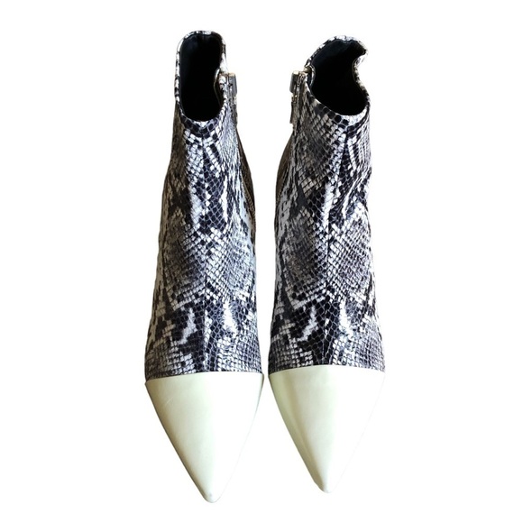 Rag & Bone Beha Boot Snake Print Black White Size 6.5 - Picture 4 of 15